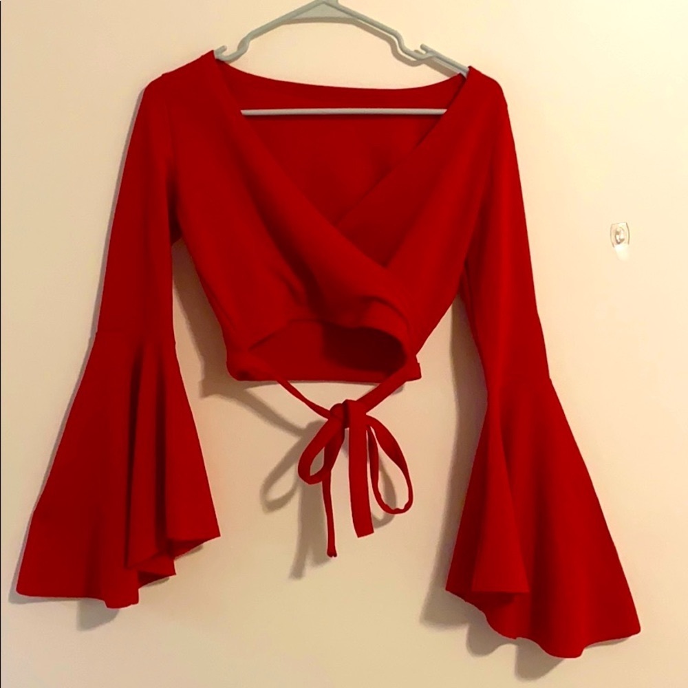 Cute red top